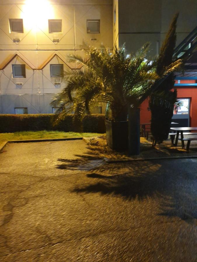 Hotelf1 Lyon Isle D'Abeau Ouest St Exupery Saint-Quentin-Fallavier Bagian luar foto