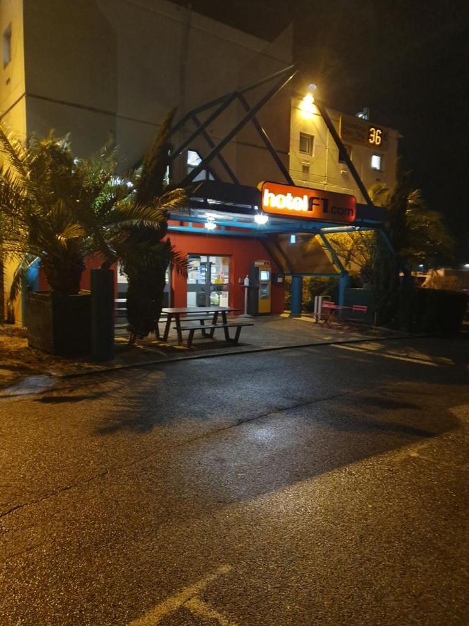 Hotelf1 Lyon Isle D'Abeau Ouest St Exupery Saint-Quentin-Fallavier Bagian luar foto