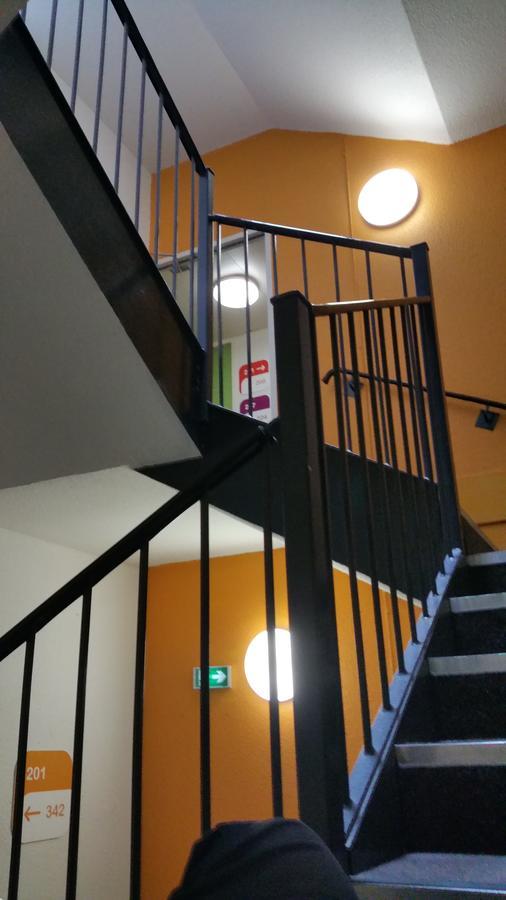 Hotelf1 Lyon Isle D'Abeau Ouest St Exupery Saint-Quentin-Fallavier Bagian luar foto